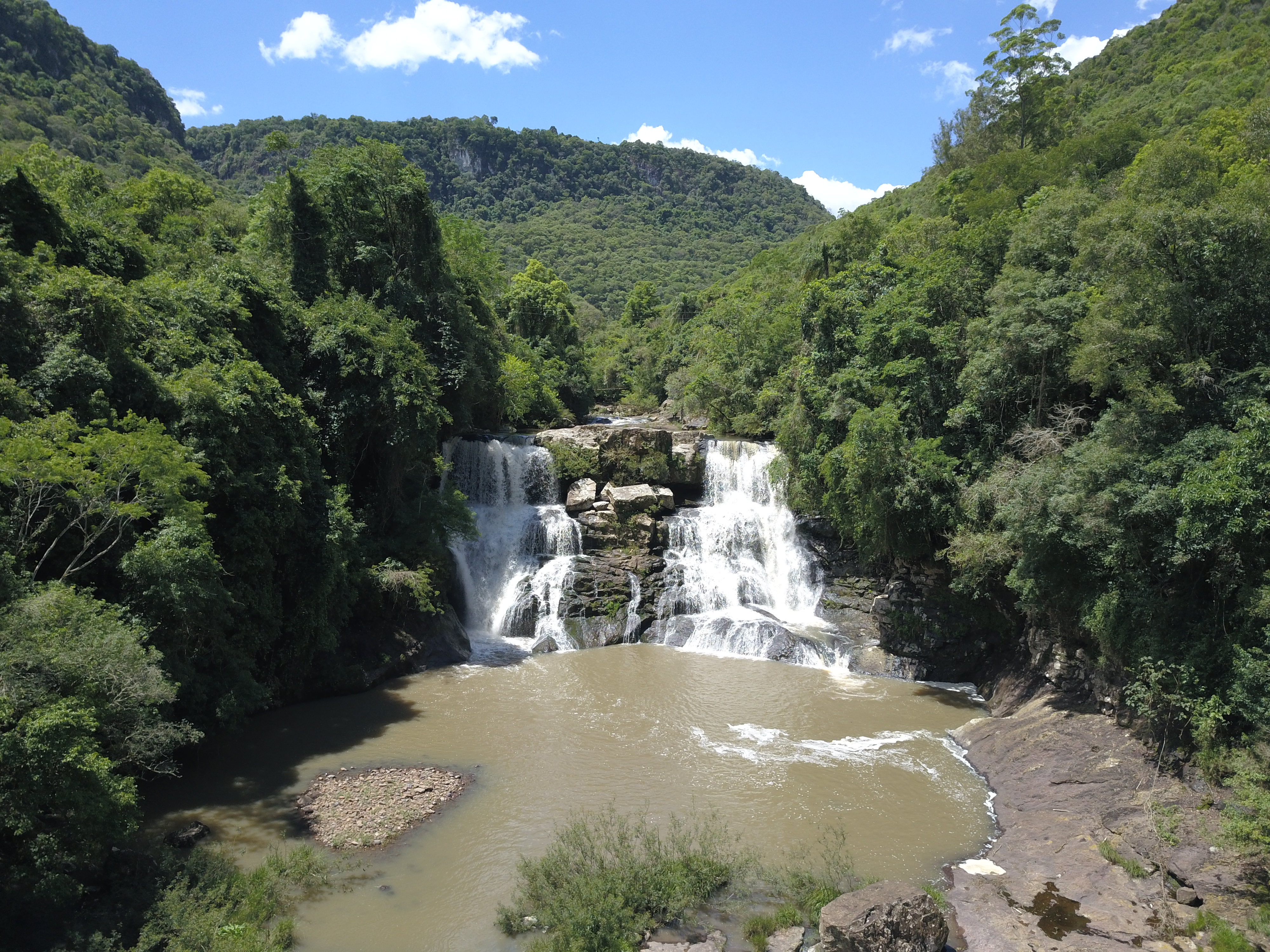 Logo Cascata dos Calza